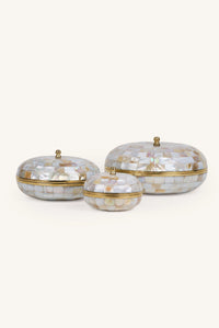 Golden Goblet Round Box