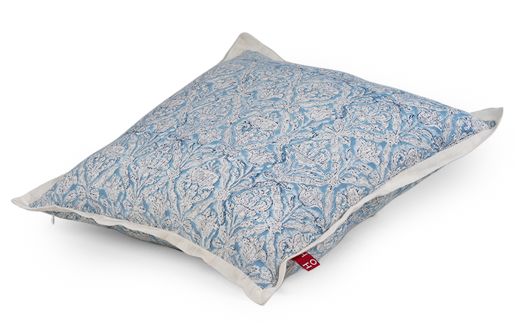 Sea Lace Cushion — detail view