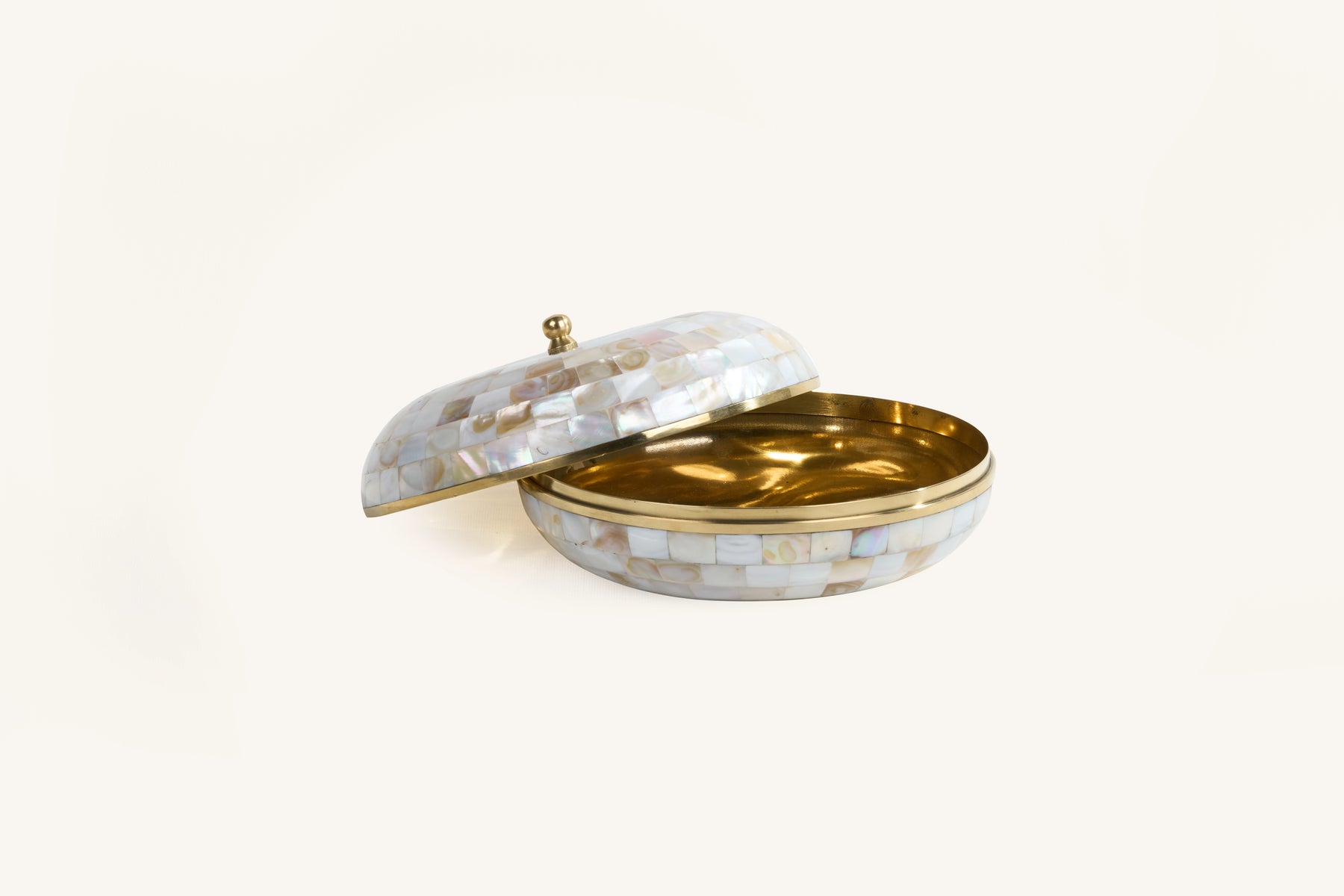 Golden Goblet Round Box
