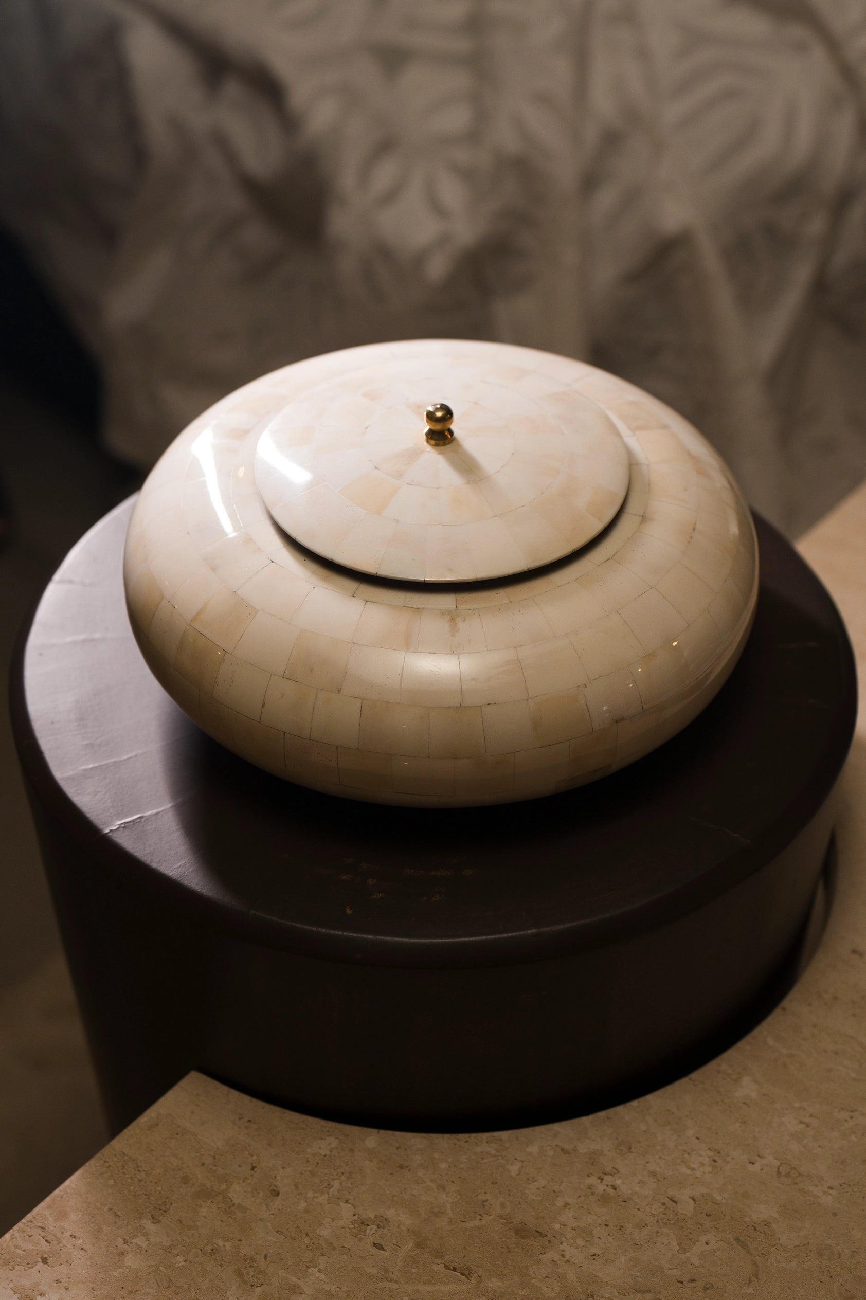 True pearl round box