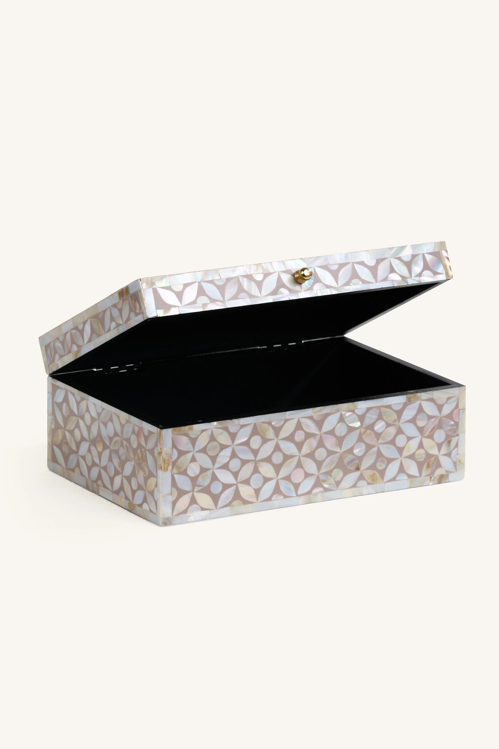 White Mirage Box